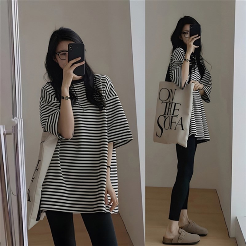 孕妇上衣夏装2024新款休闲显瘦宽松圆领黑白条纹短袖T恤夏季