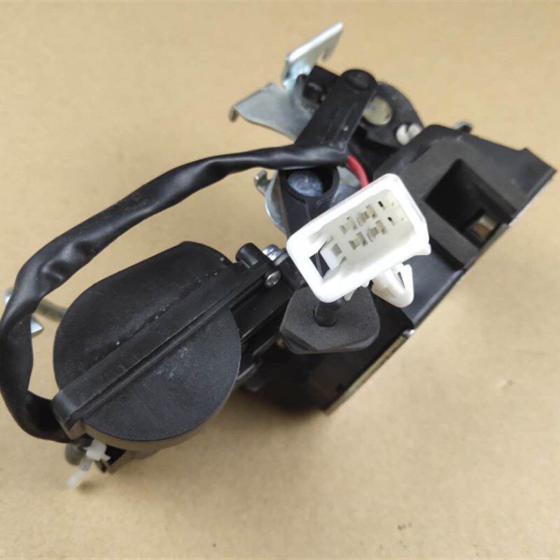 适用于御捷E330电动汽车配件闭锁器前后车门锁块电动车锁体电机