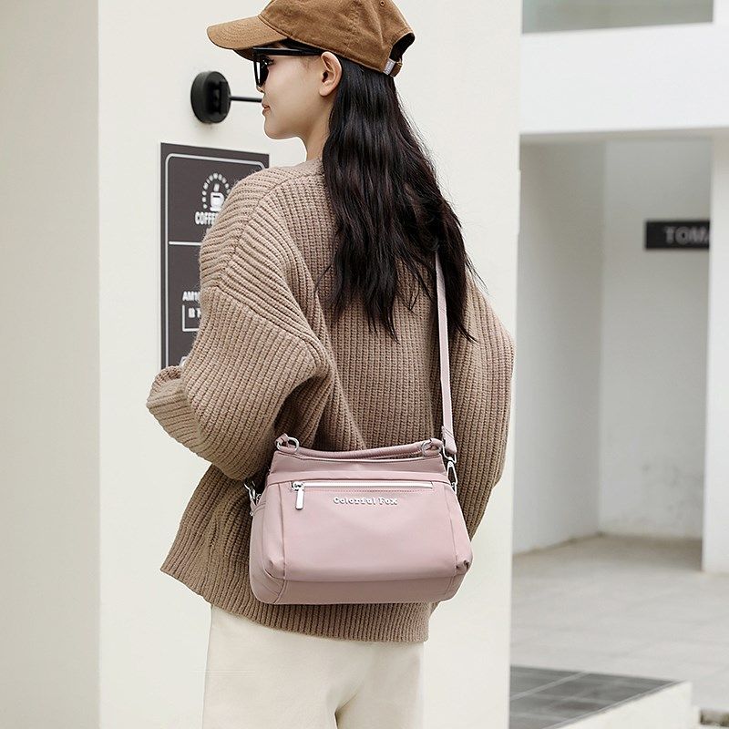 轻便包包女2024新款尼龙牛津布斜挎包高级感时尚单肩帆布手提女包