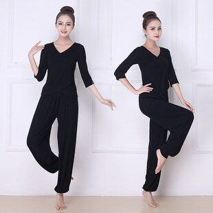 好看瑜伽服套装女舞蹈练功健身2024新款时尚宽松瑜珈初学者莫尔