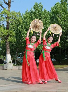 2021春英广场舞漓江河斗笠舞民族风古典舞演出服套装斗笠古典舞蹈
