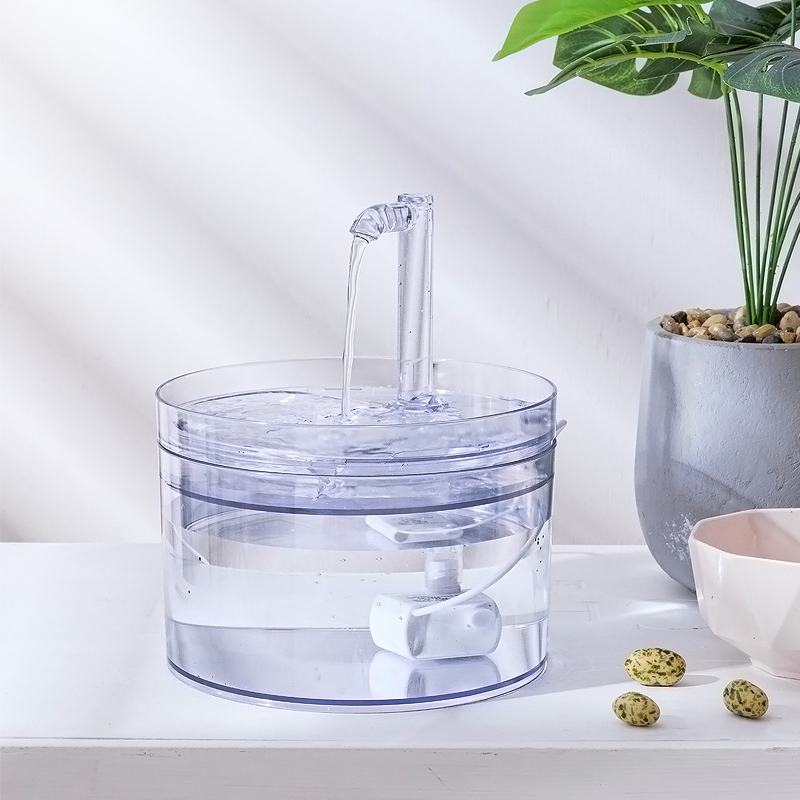 小M6代宠物饮水机智能猫咪狗狗电自动循环活流喂喝水X神器用品园