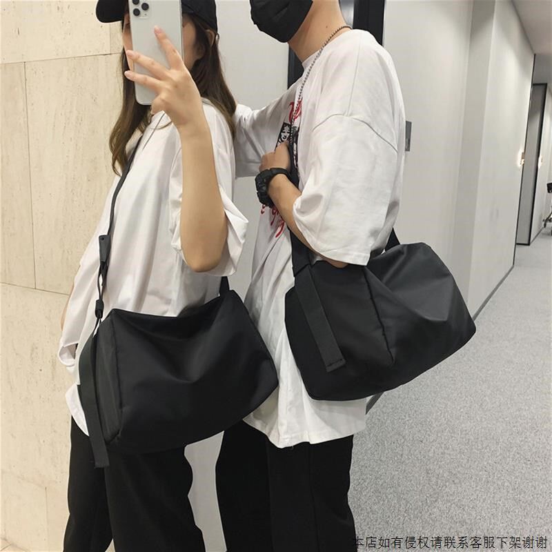 邮差男日系帆布工装小运动简约休闲黑色单肩挎包包斜挎包包女@