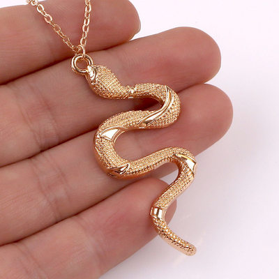 推荐Popular Snake Personality Fashion Pendant Ladies Necklac