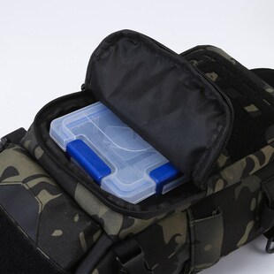 斜挎包男款迷彩胸包单肩路亚工具战术多功能工装机能2024新款背包