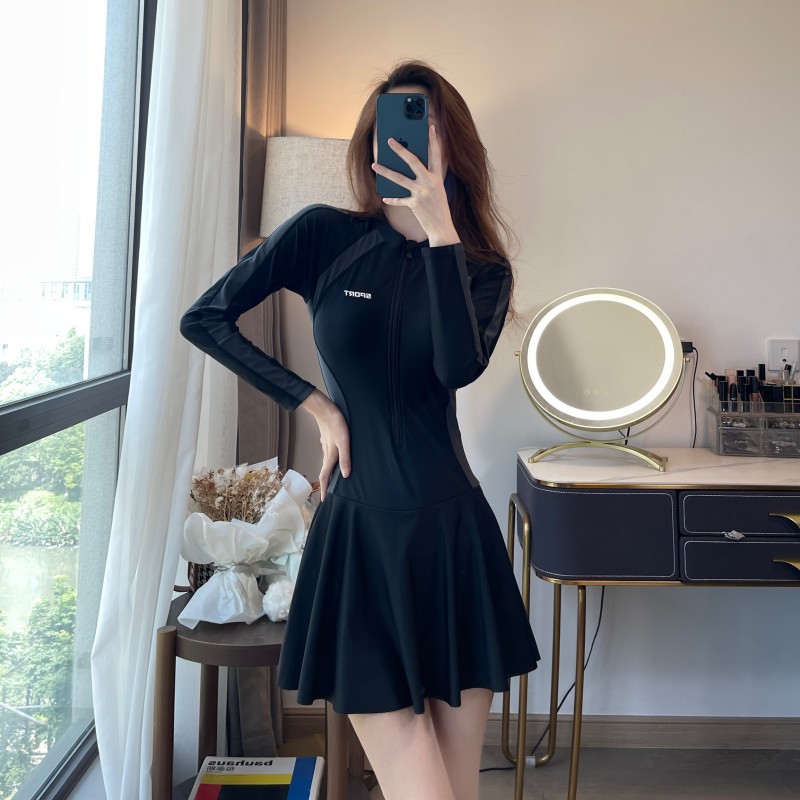 运动泳衣女夏2023新款连体裙式平角遮肚显瘦长袖游泳馆游泳衣