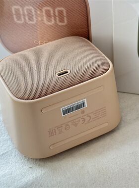 高颜值复古带时钟方便携带蓝牙音响小巧极简风设计小音箱创意摆件