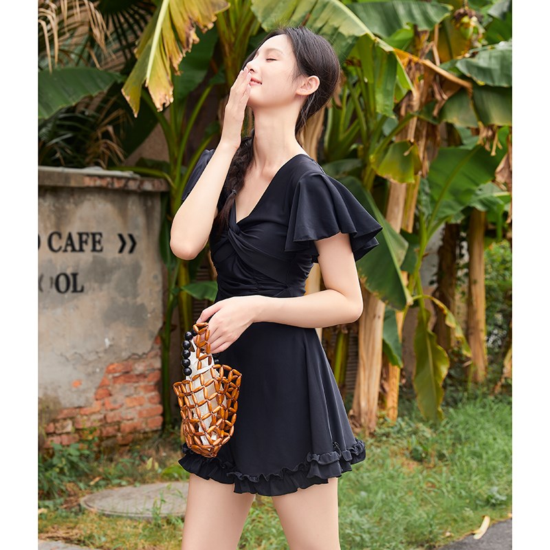 泳衣女款2024年新款爆款微胖女孩遮肚显瘦泡温泉遮肉分体连衣裙式