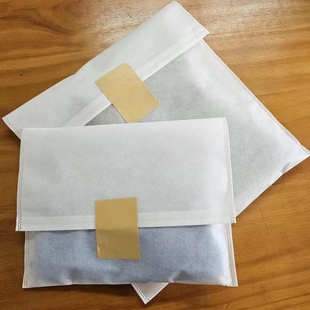 加厚有贴纸可封口无纺布包装袋高档服饰礼品服装防尘收纳可定制
