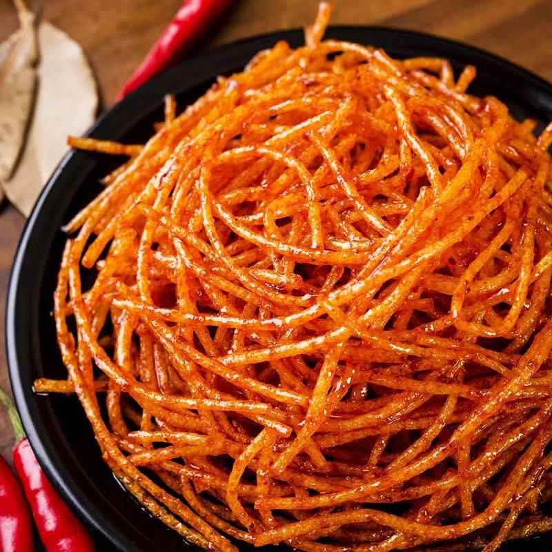 新货红绿丝辣条海之军红绿灯辣条零食麻辣丝怀旧面筋小吃重庆风味