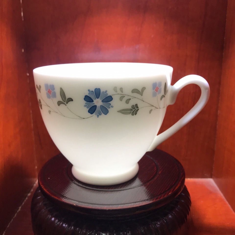 醴陵红官窑釉下五彩瓷手绘茶杯毛瓷兰菊手绘莲子杯zxo容量约220ml