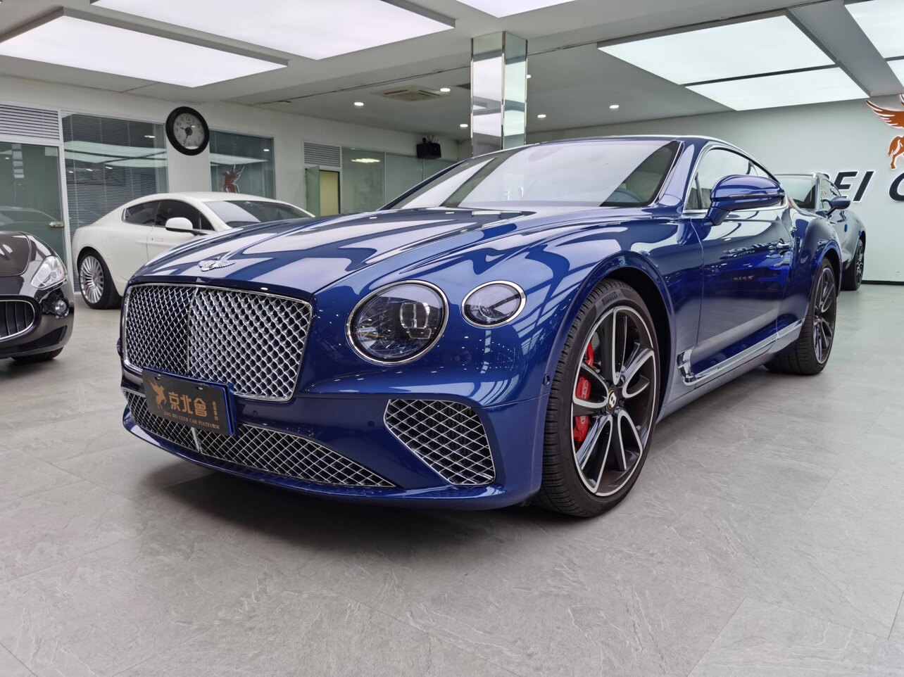 2020年宾利欧陆 gt w12 6.0t 公里数1000