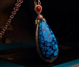 新品 | 高瓷蓝乌兰花女士18K金吊坠