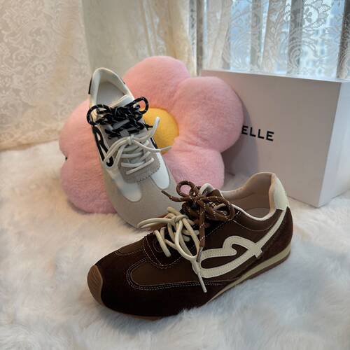 丽家撤柜微瑕德训阿甘鞋高4.5公分流心糖