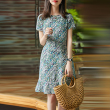 茶歇裙女 夏收腰显瘦碎花桑蚕丝法式 绿色真丝连衣裙年轻款 2022新款