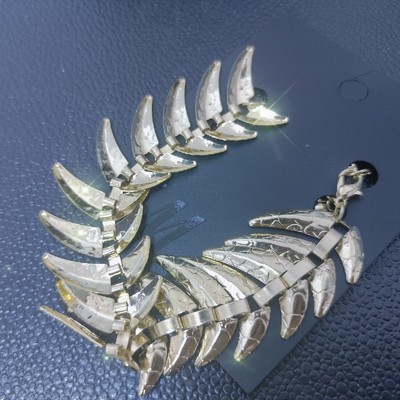 欧美朋克风简约金色设计感手链