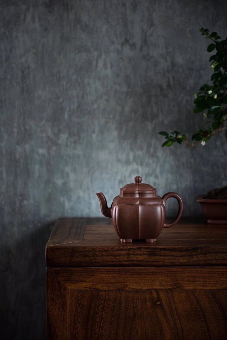 宜兴新款紫砂 吴帆 四足魁菱全手工 紫泥 350cc袁小强高徒 实价询