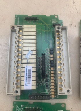 台达plc电源板，io板。DVP-32EH00R2系列