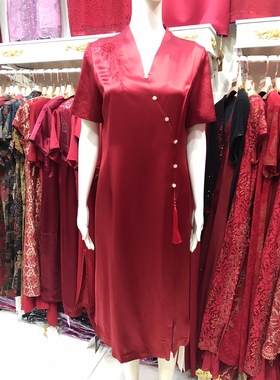 婚礼妈妈醋酸连衣裙2021夏季高贵镶钻绣花喜婆婆婚宴改良旗袍礼服