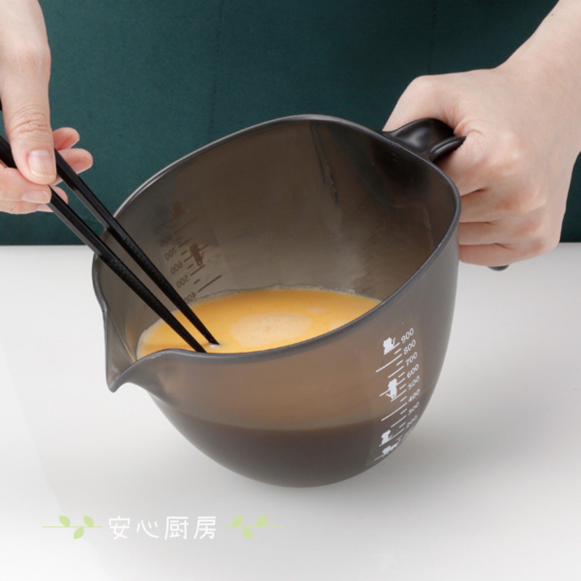 日本制贝印黑猫猫咪打蛋盆带刻度料理碗面糊壶打蛋棒加长料理筷子