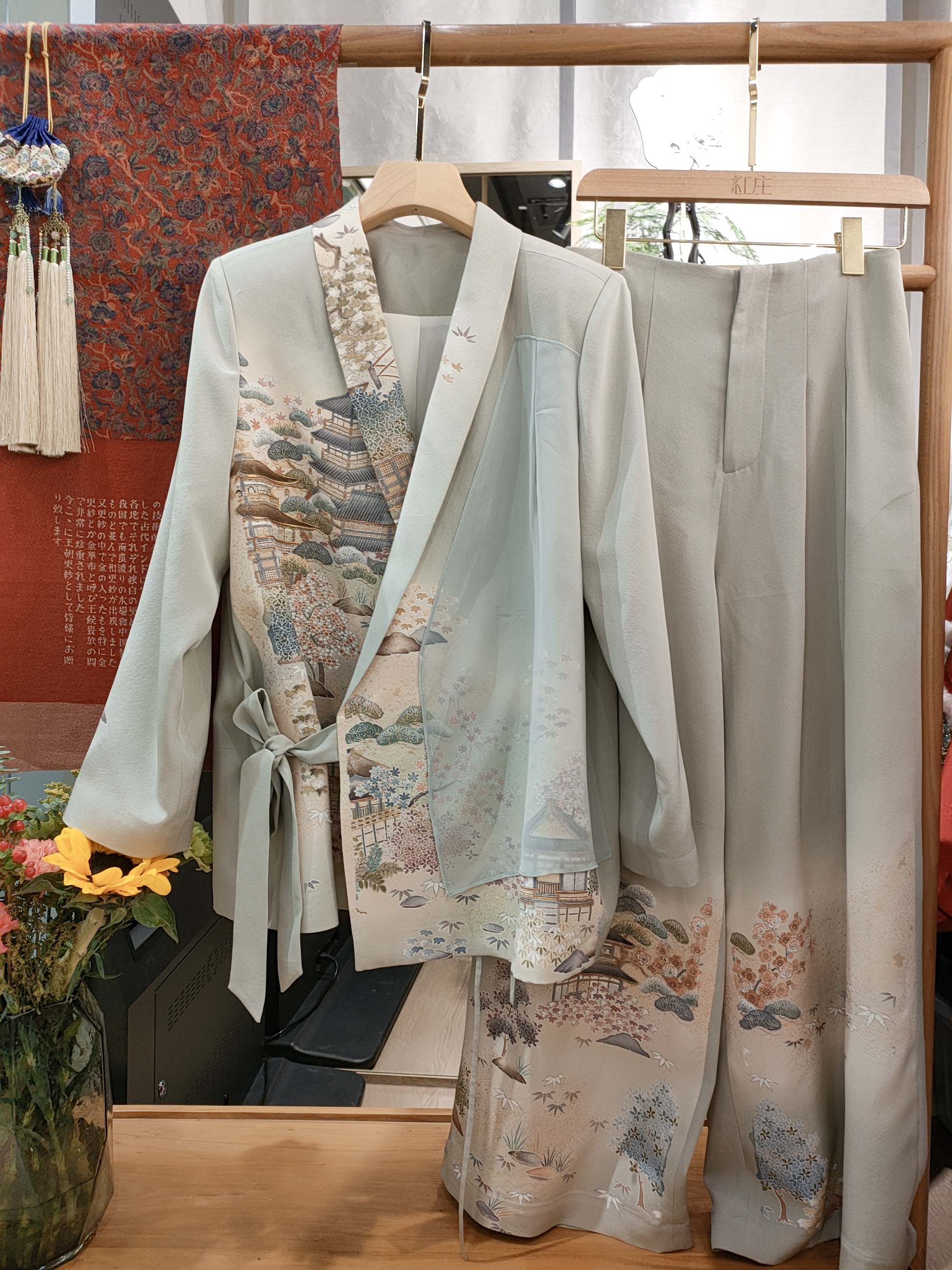 正绢真丝手工刺绣草木染手绘西服两件套手绘设计款套装