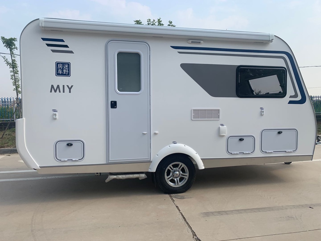 迷野480干湿分离拖挂房车。全国可上牌国内独有卫生间洗浴间分离