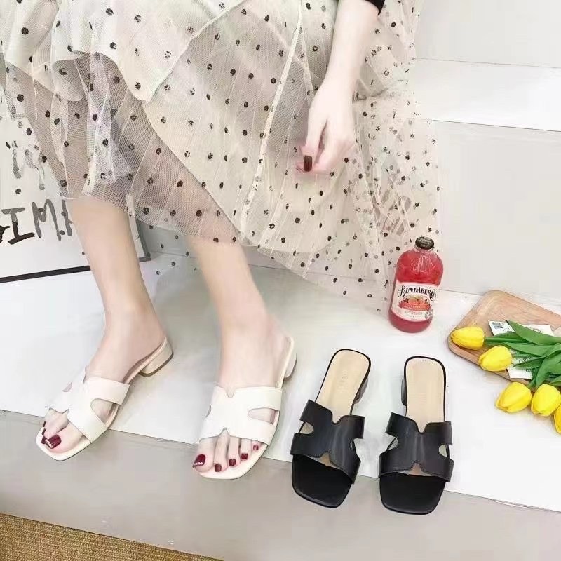 Slippers women's summer new Korean cool slippers women's thick heel fashion wear versatile middle heel slippers
