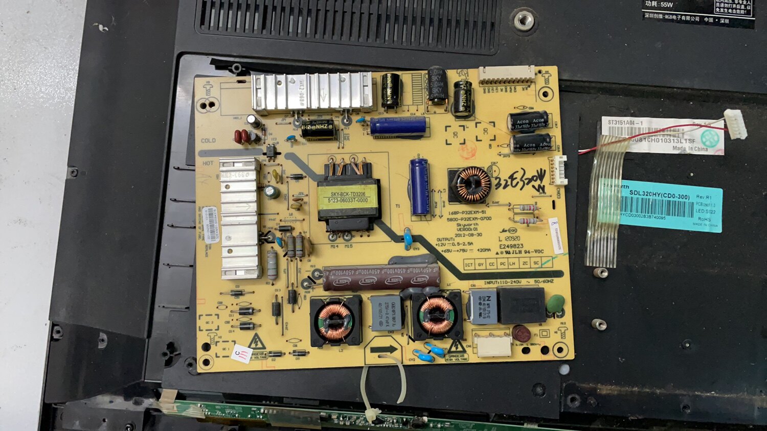 原装创维32E7BRE 32E320W电源板5800-P32EXM-0700 168P-P32EXM-51