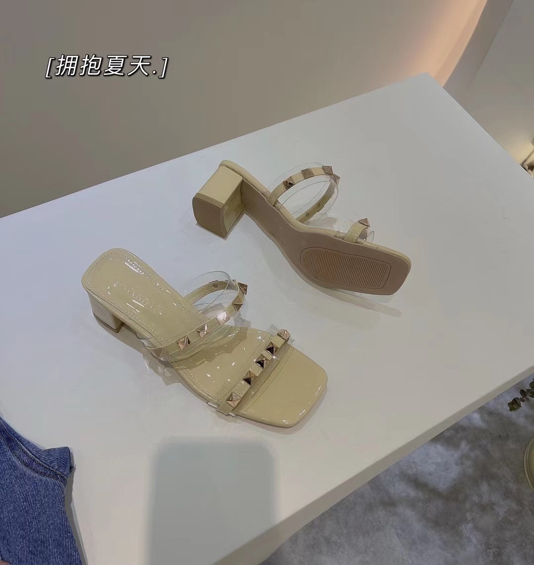 黃色方頭鉚釘透明片涼拖鞋女潮一字帶粗跟高跟鞋