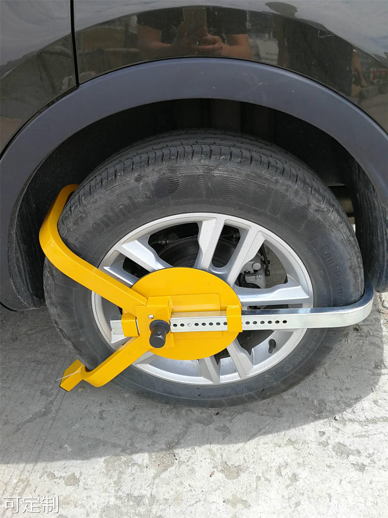 工厂直销汽车轮胎锁 三叉车位锁 汽车防盗锁 带吸盘车轮锁具