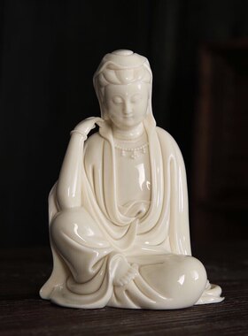 仿古风陶瓷盘坐自在观音小佛像