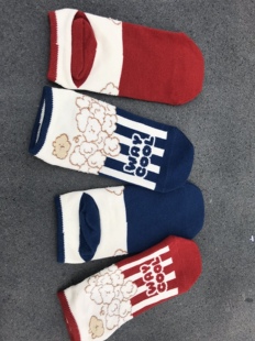 外贸日单棉质春秋款 35码 2双 尾货男女童直板袜子