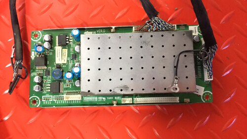 原装海信TLM47P69GP倍频板 中控板RSAG7.820.1396屏LC470WUD带线