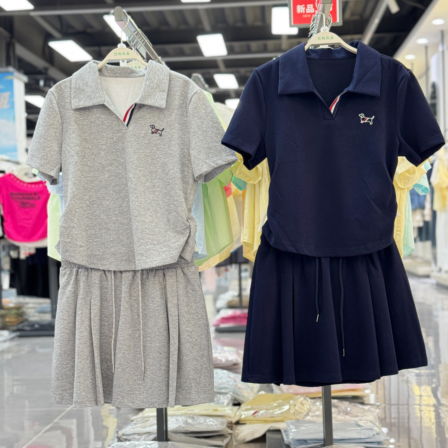 运动风套装女2026夏季小狗刺绣休闲polo领修身正肩短袖短裙两件套