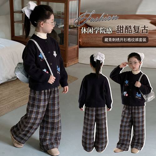 波拉年秋冬季bora韩版女童贴布刺绣开衫毛衣童装中大女童保暖上衣