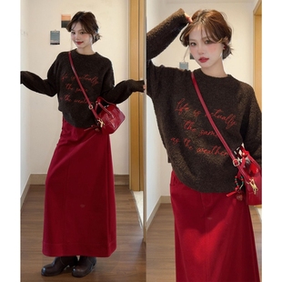 新年穿搭咖色毛衣连衣裙子女2026冬季新款巨好看冬装一整套装长裙