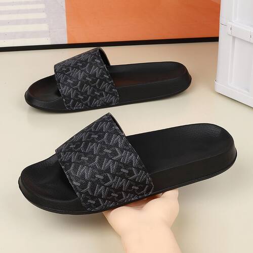 一字拖鞋男士新款时尚外穿防滑耐磨软底欧洲站潮牌网红拖鞋轻奢