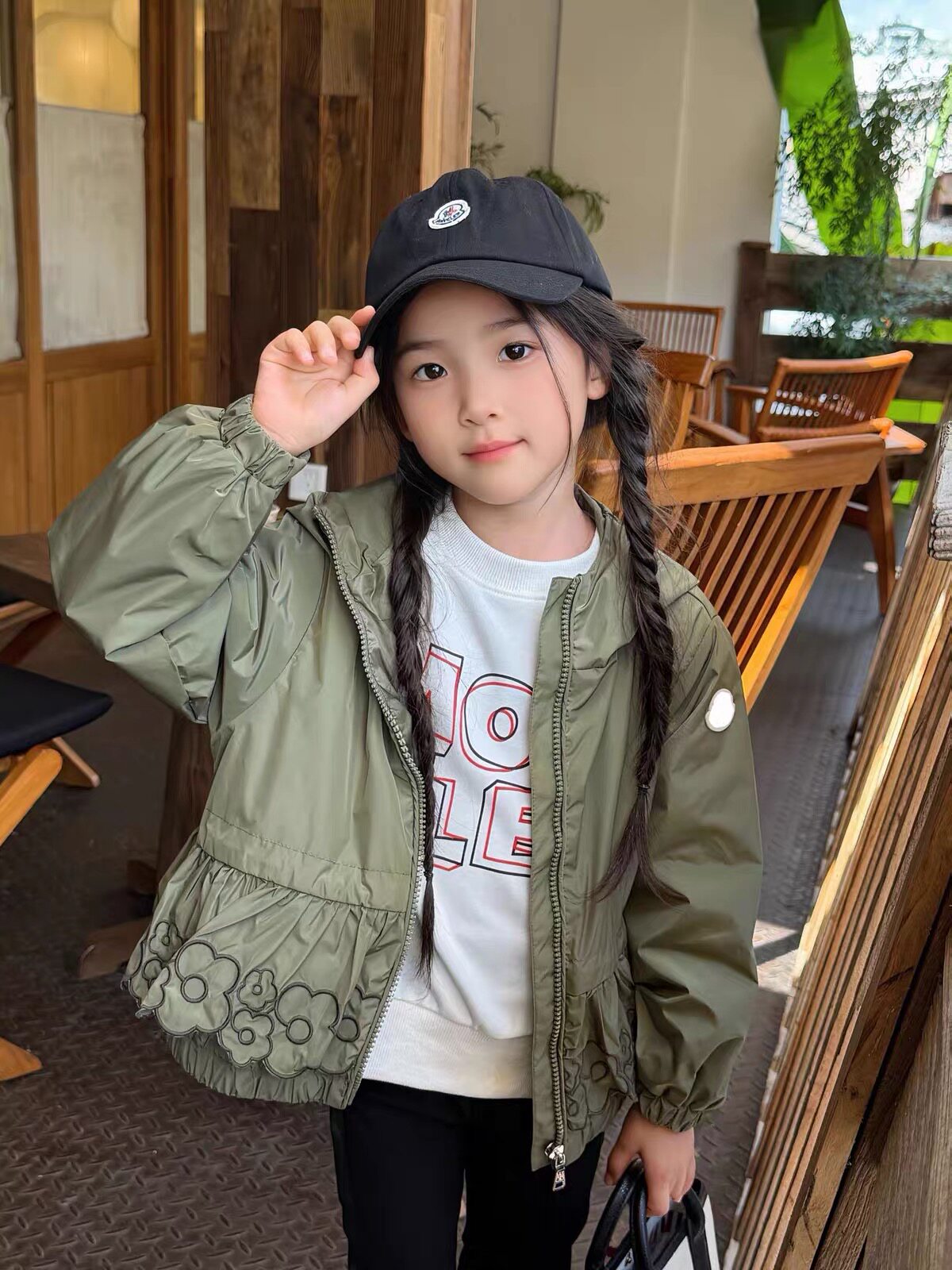 女童外套风衣新款洋气儿童春秋款上衣中大童女孩秋季裙摆夹克风衣