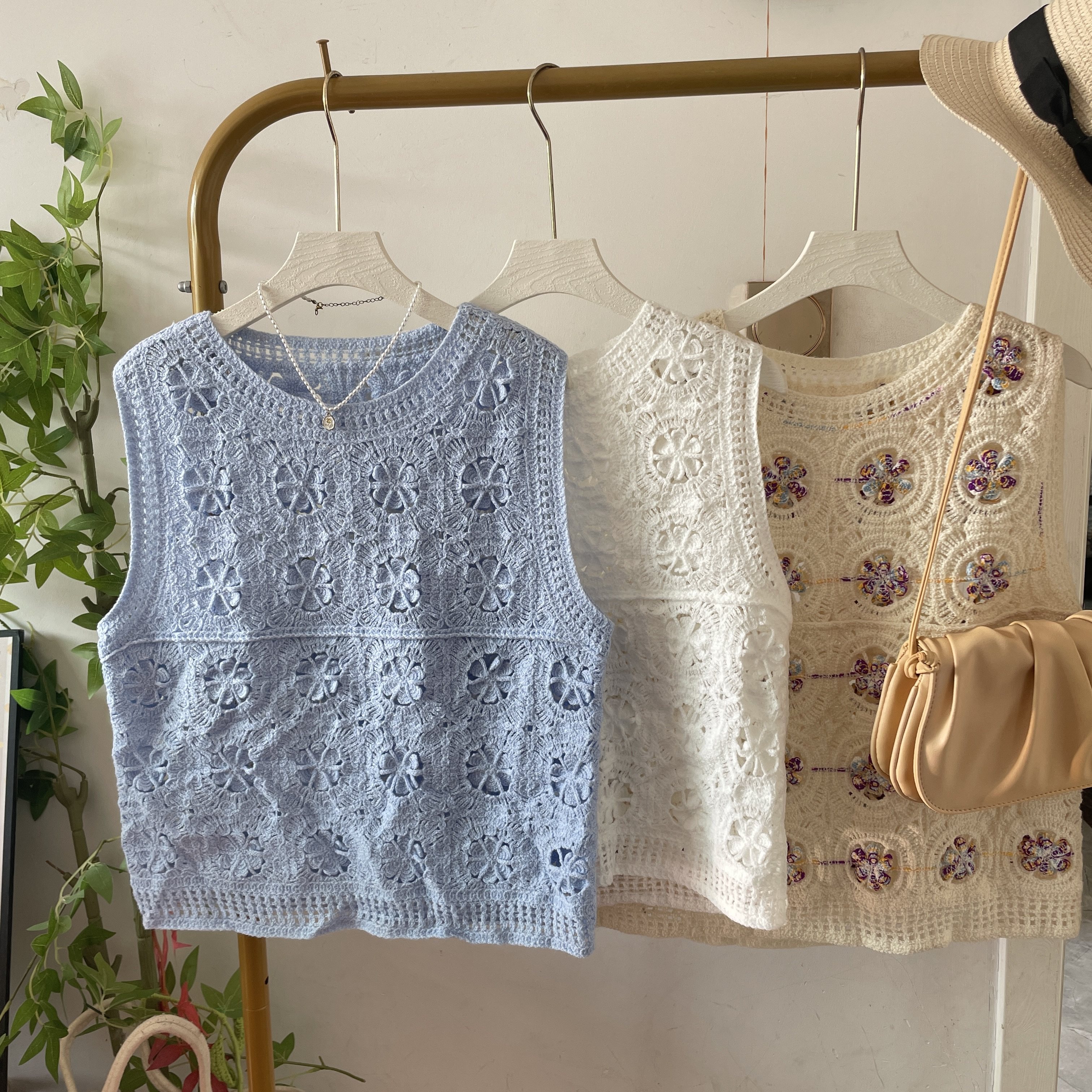 法式镂空花朵针织马甲女春夏叠穿无袖背心洋气小衫百搭坎肩上衣