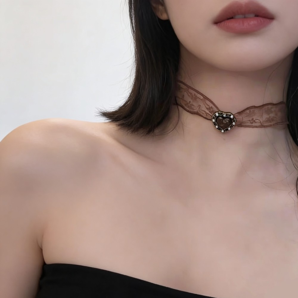 咖色复古美拉德风choker颈链女珍珠爱心吊坠蕾丝短款少女心锁骨链
