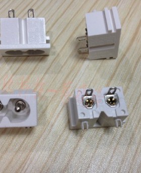 C8器具插座小八字系列尺寸22x12 端子脚白色现 AC插座