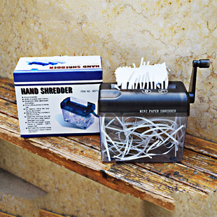 小型迷你手摇式碎纸机A6纸型纸张文件粉碎机桌面学生家用办公手动