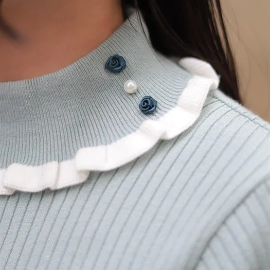 日单潮牌甜美双色荷叶边玫瑰针织衫 仅2件