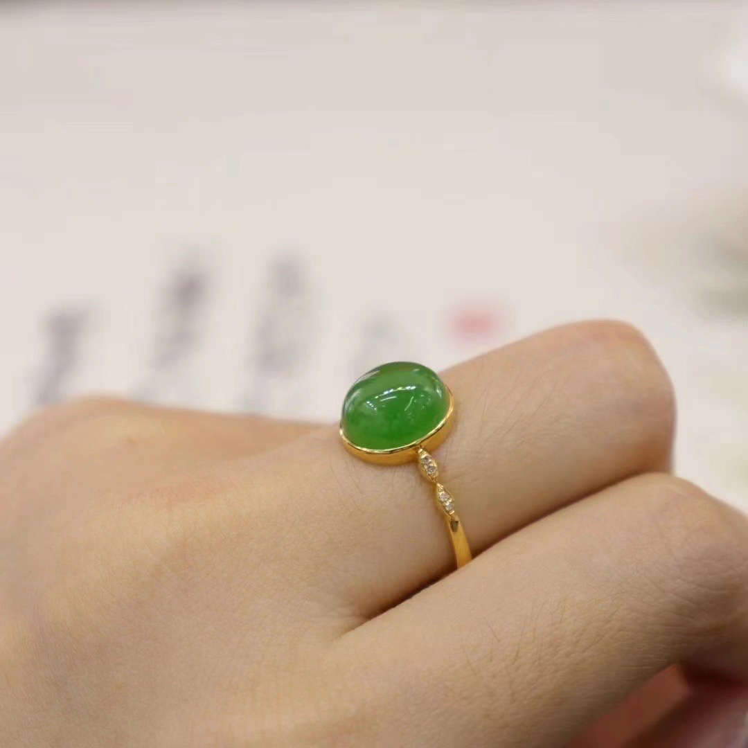 天然和田玉碧玉圆珠戒指18k金镶嵌正品蛋面苹绿镶钻戒指精致百搭