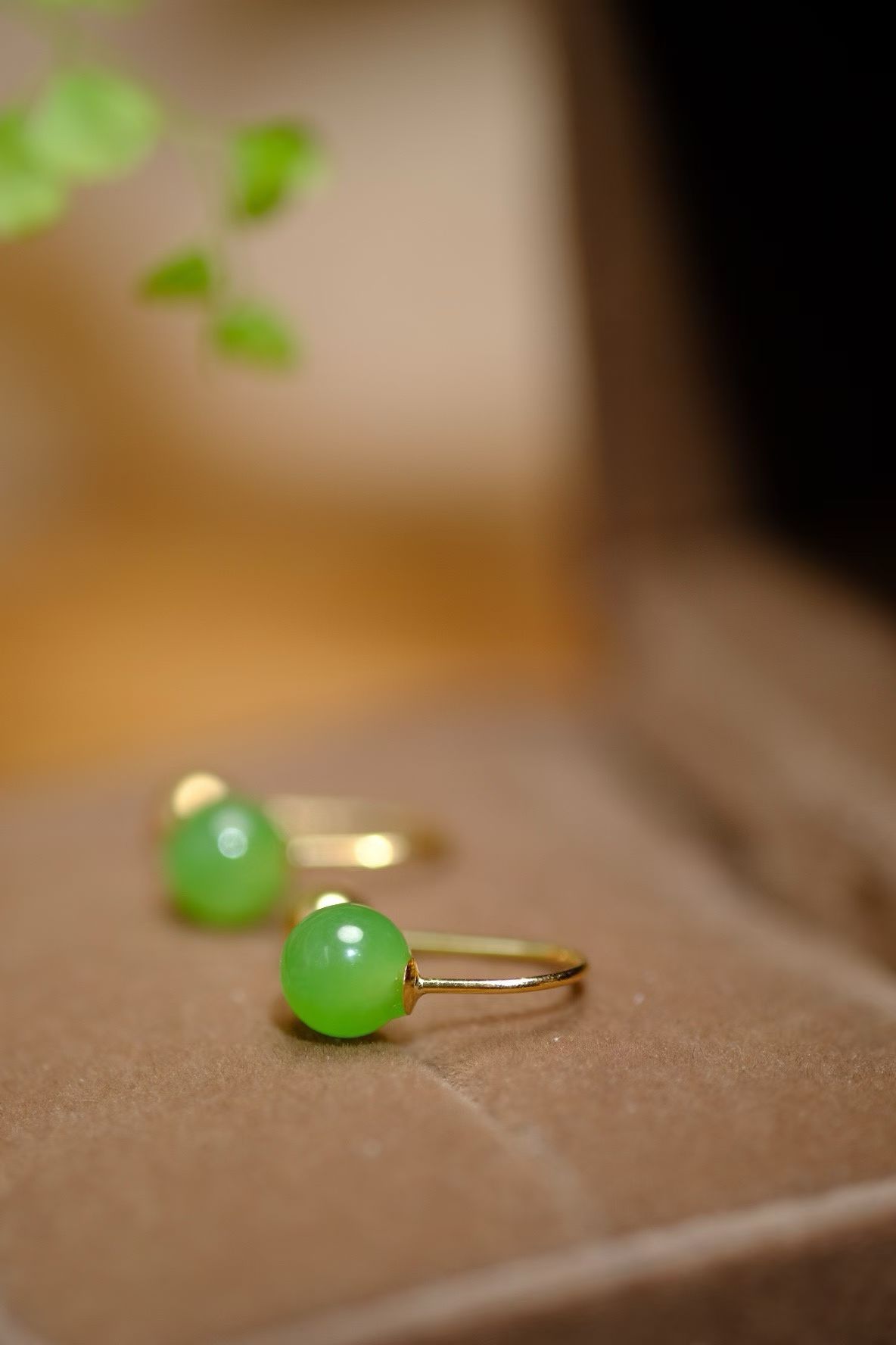 和田玉碧玉圆耳钉U形金耳钉18金镶冰低绿色珠设计款金耳钉送女友