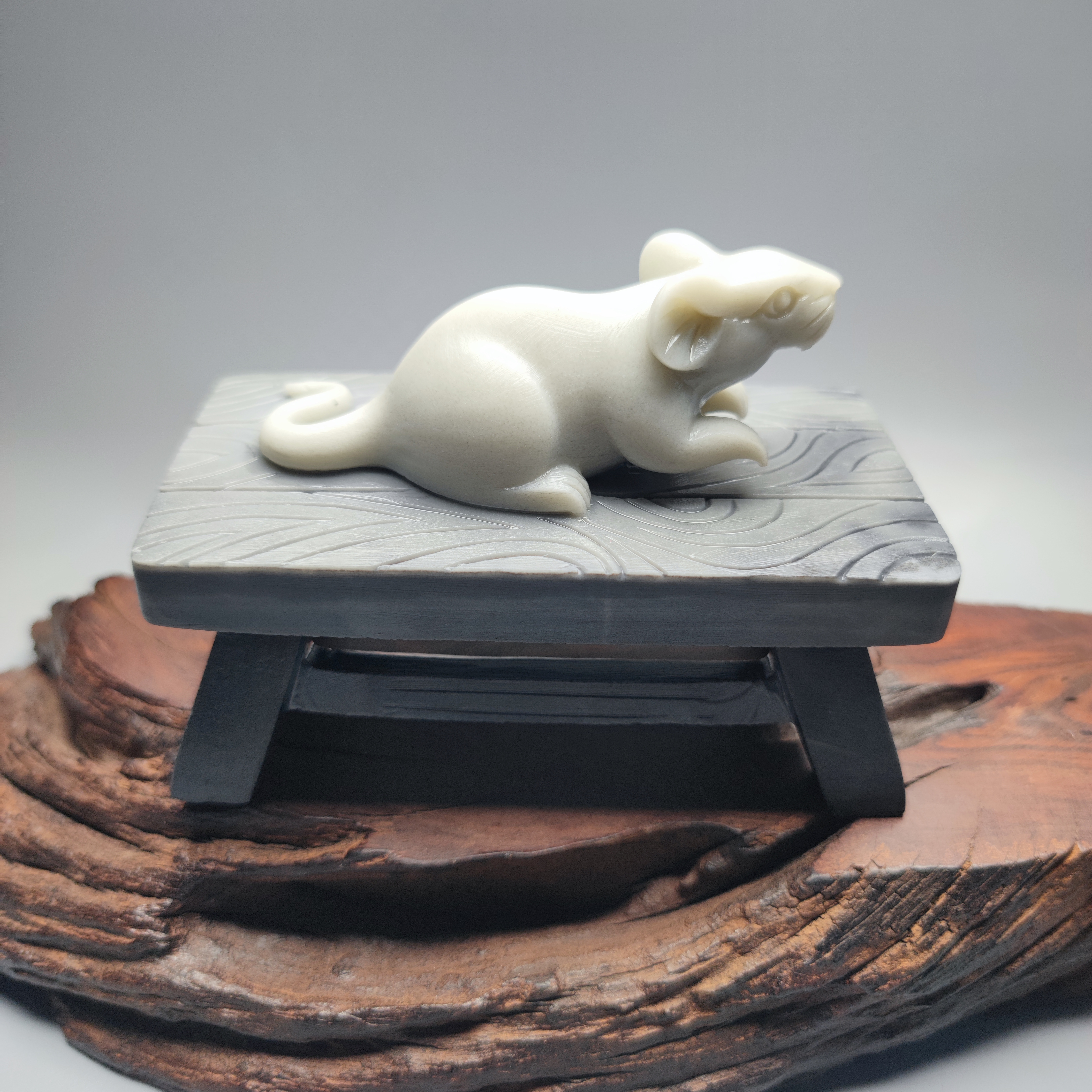 精品收藏太极玉老鼠摆件天然一体巧雕作品生肖老鼠摆件