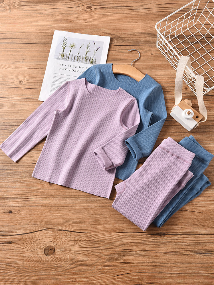 어린이 뼈없는 가을 옷과 가을 바지 세트 독일 벨벳  중대형 어린이 잠옷 속옷 가을과 겨울 스타일 원활한 따뜻한 옷