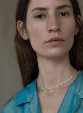 ins 小众设计师饰品 扁平蛇骨链搭扣短款颈链项链chorker女