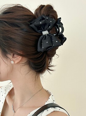 2026新款抓夹韩系ins蝴蝶结抓夹高级感缎面珍珠后脑勺鲨鱼夹发卡