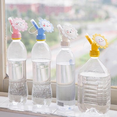 2 in 1 Flower Shape Beverage Bottle Spraying Nozzle Waterin